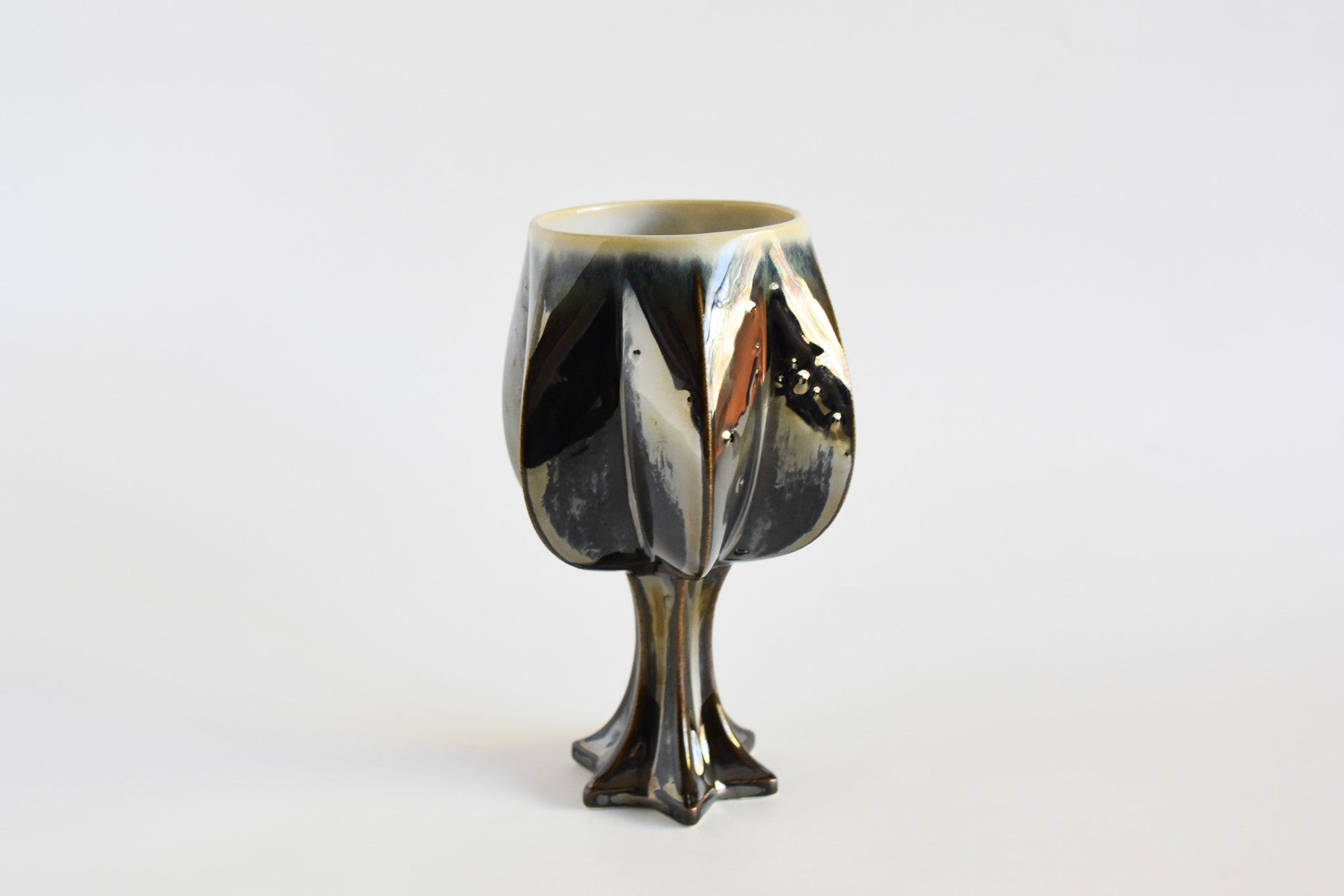 Handmade ceramic titled '' – modern Judaica by Feldi Studios