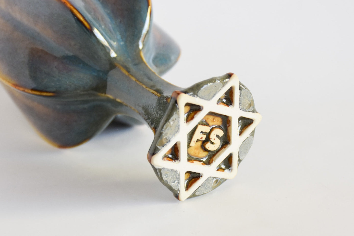 Handmade ceramic titled '' – modern Judaica by Feldi Studios