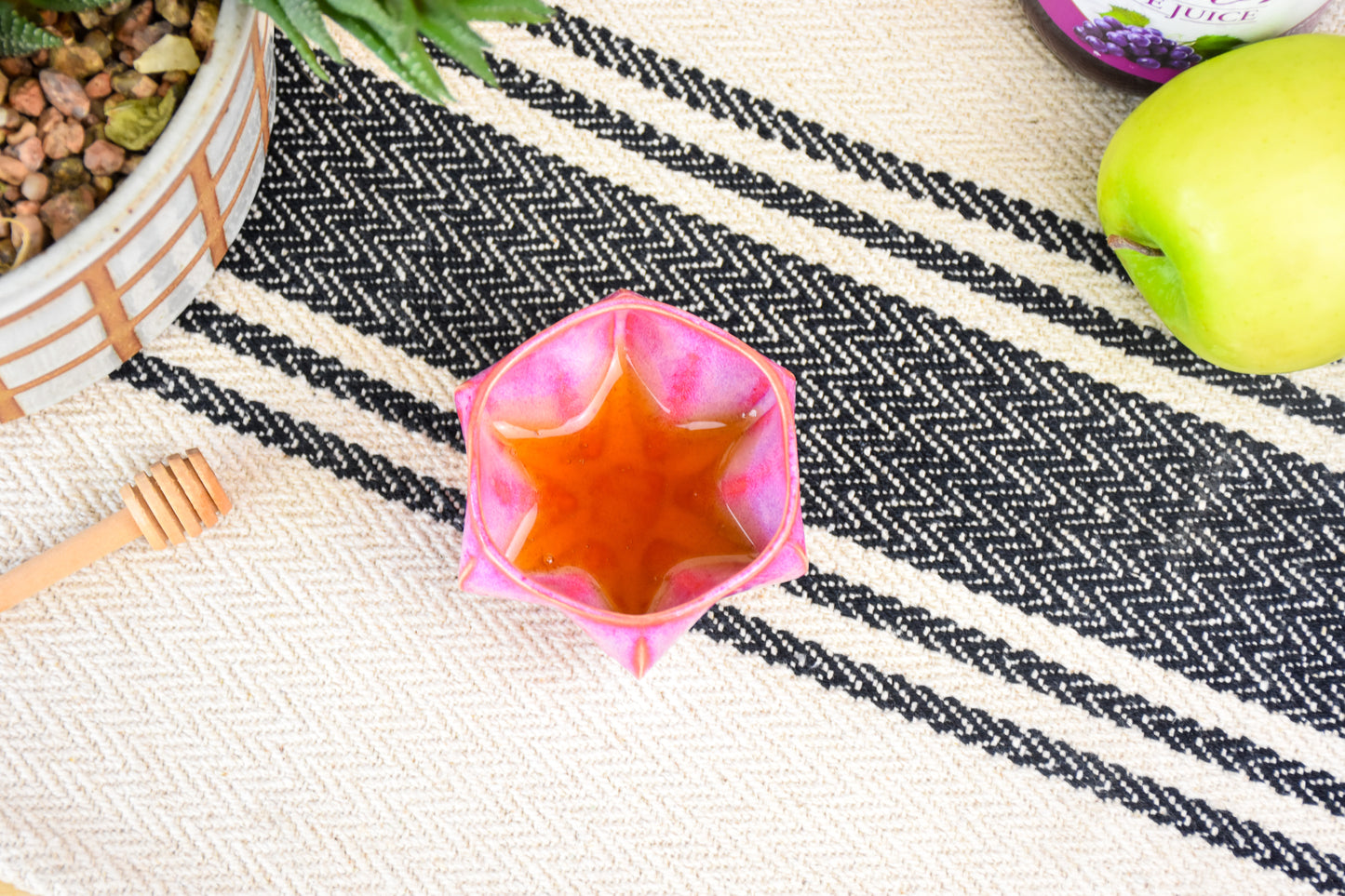 Rosh Hashanah Pom Honey Pot - Hot Pink