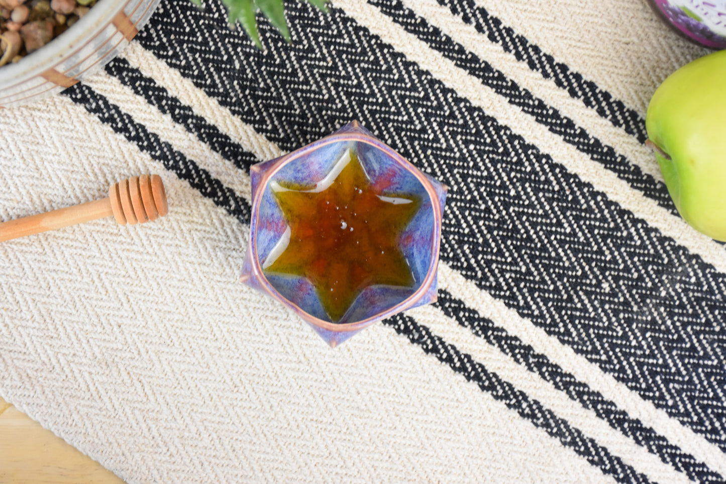 Rosh Hashanah Pom Honey Pot - Ultraviolet