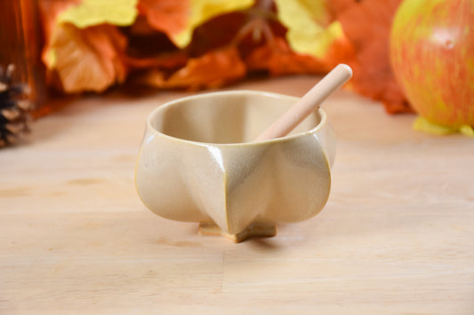 Pom Honey Pot - Almond
