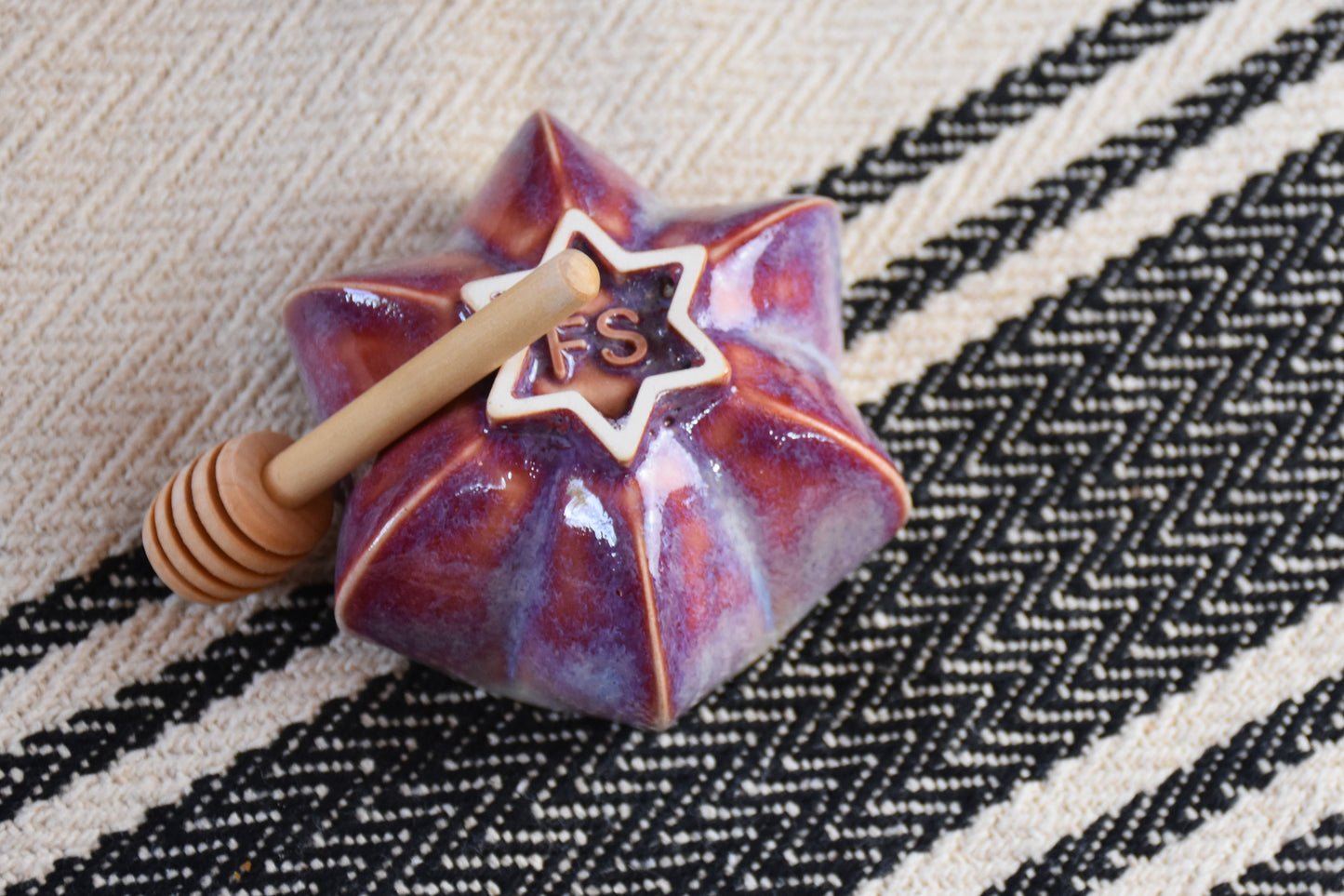 Rosh Hashanah Pom Honey Pot - Plum