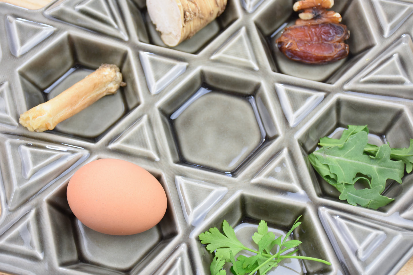 Passover Seder Plate - Fog