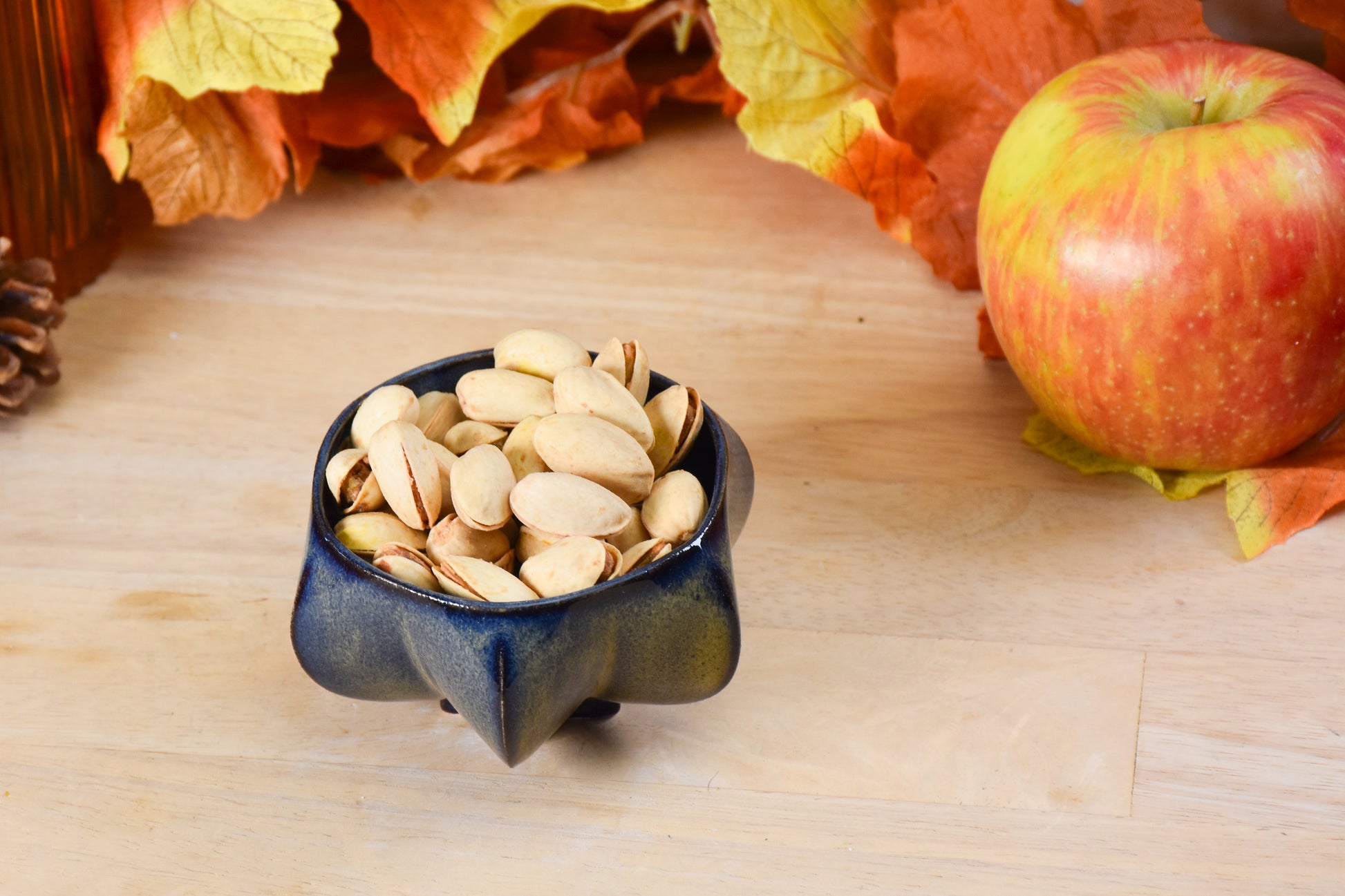 pom honey pot with nuts inside demonstarting bowl versatility